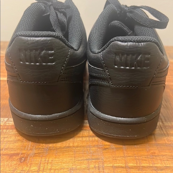 Nike COURT VISION LOW Men’s Sneakers, Size 7 - Picture 5 of 7